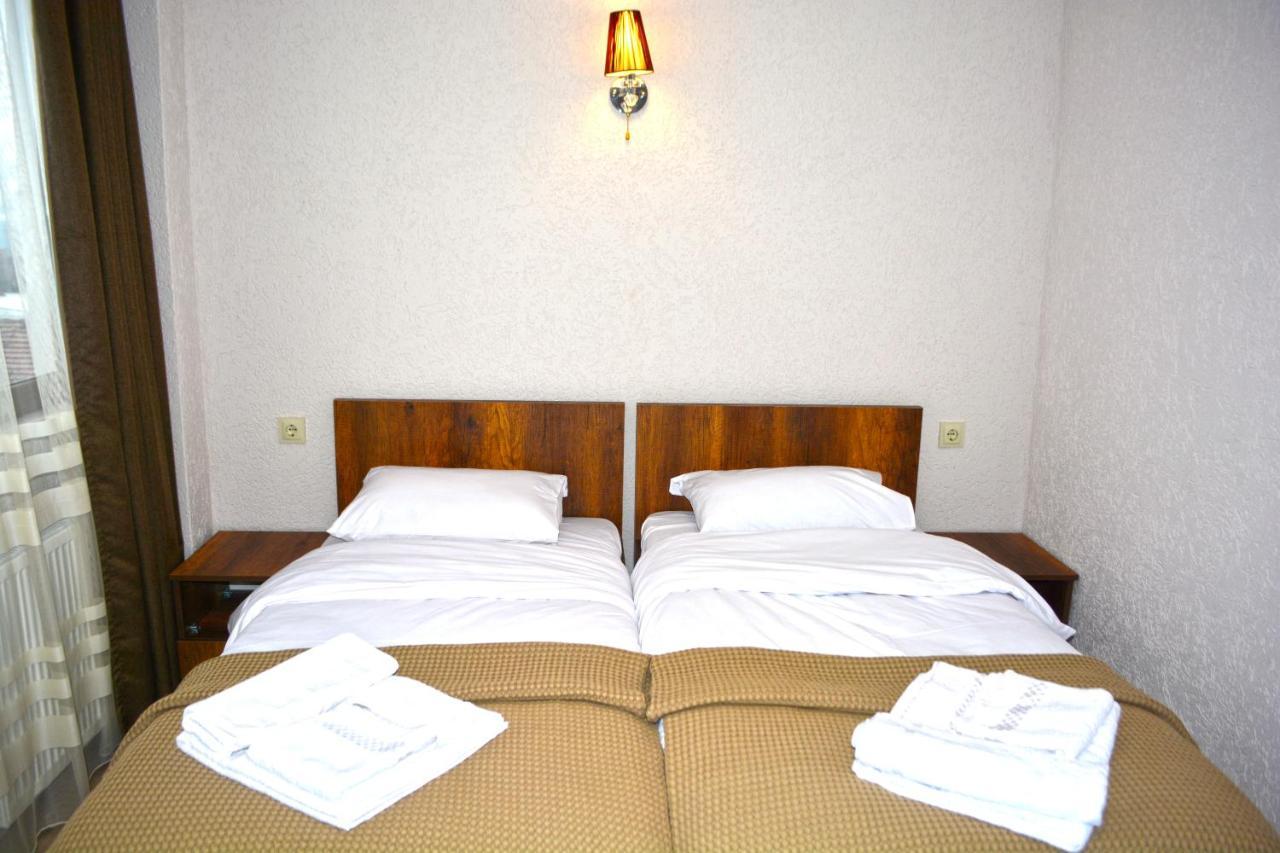 G&G Hotel Тбилиси Екстериор снимка